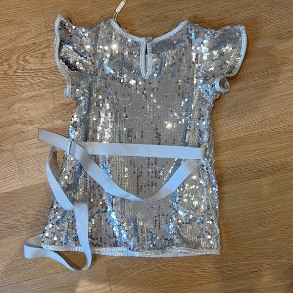 Brand new baby Sara size 12 silver sequins dress - Picture 3 of 3